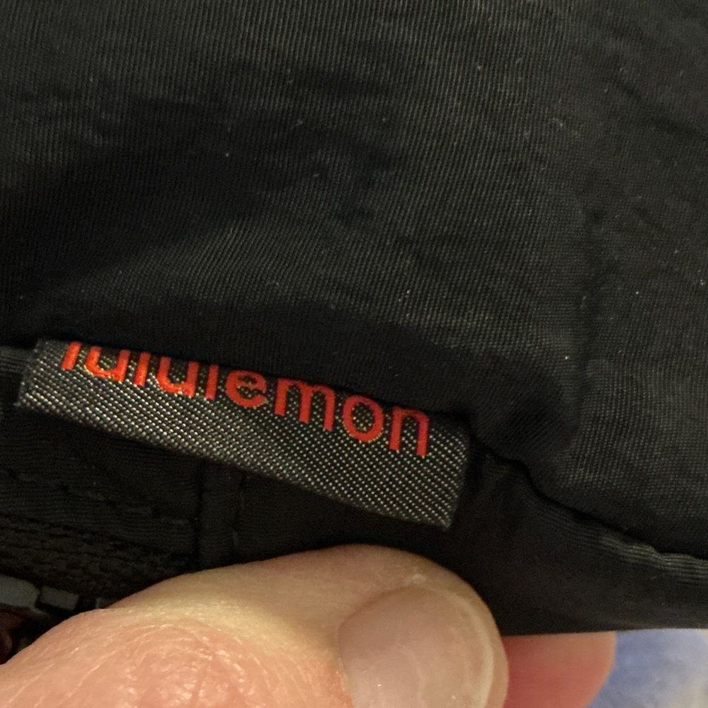 lululemon athletica Black Belt Bag with Red Embroidery - Picture 2 of 7